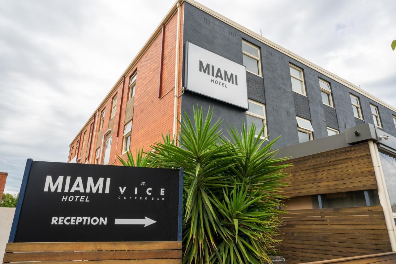 Miami Hotel Мелбърн Екстериор снимка